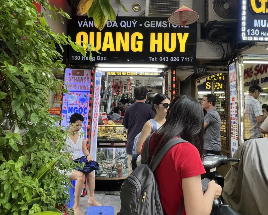 ハノイでおすすめの両替屋　Quang Huy Gemstone　