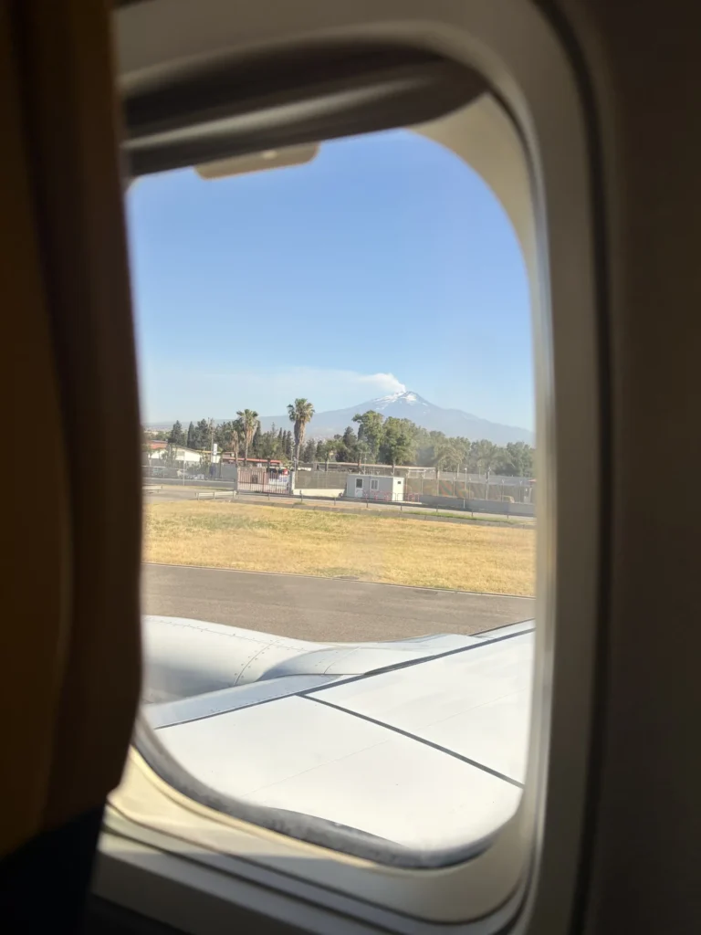カターニア空港から見えたエトナ火山
